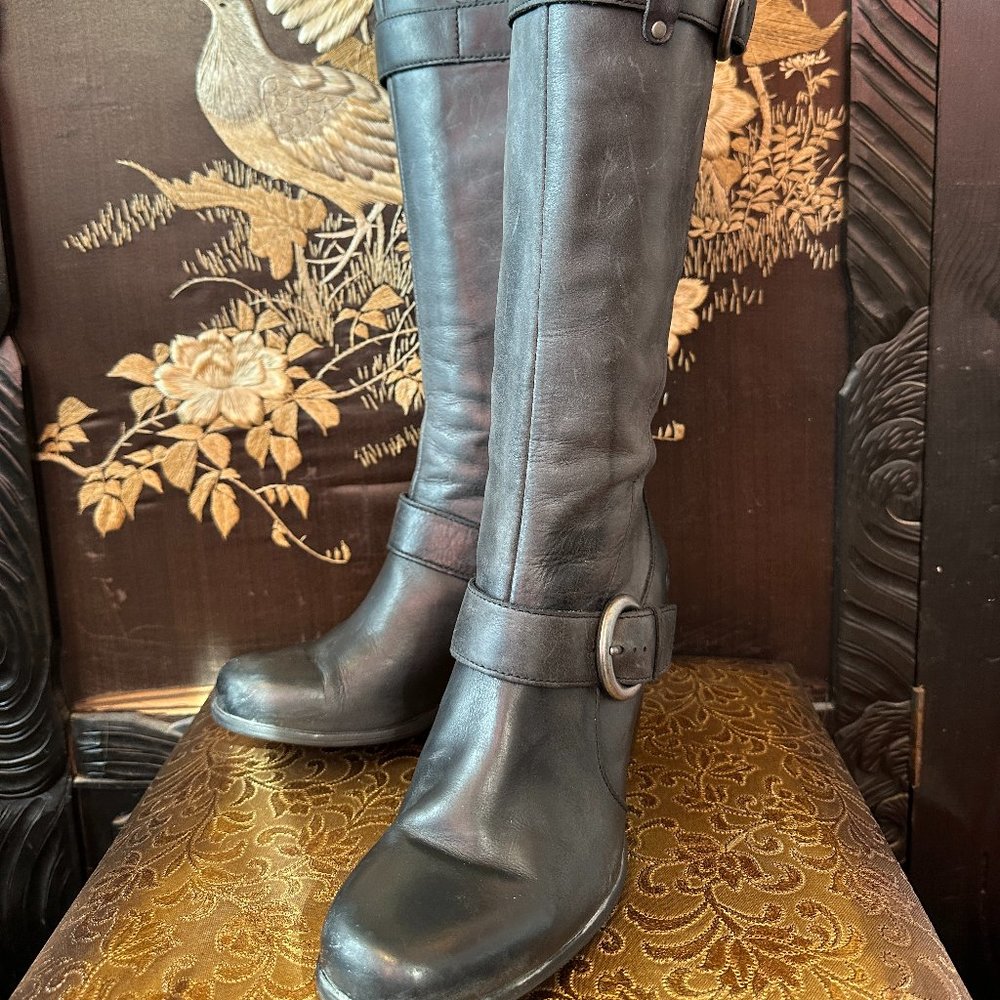 Born Black Leather Boot - Zipper w/Straps & Buckles - New - Size 6